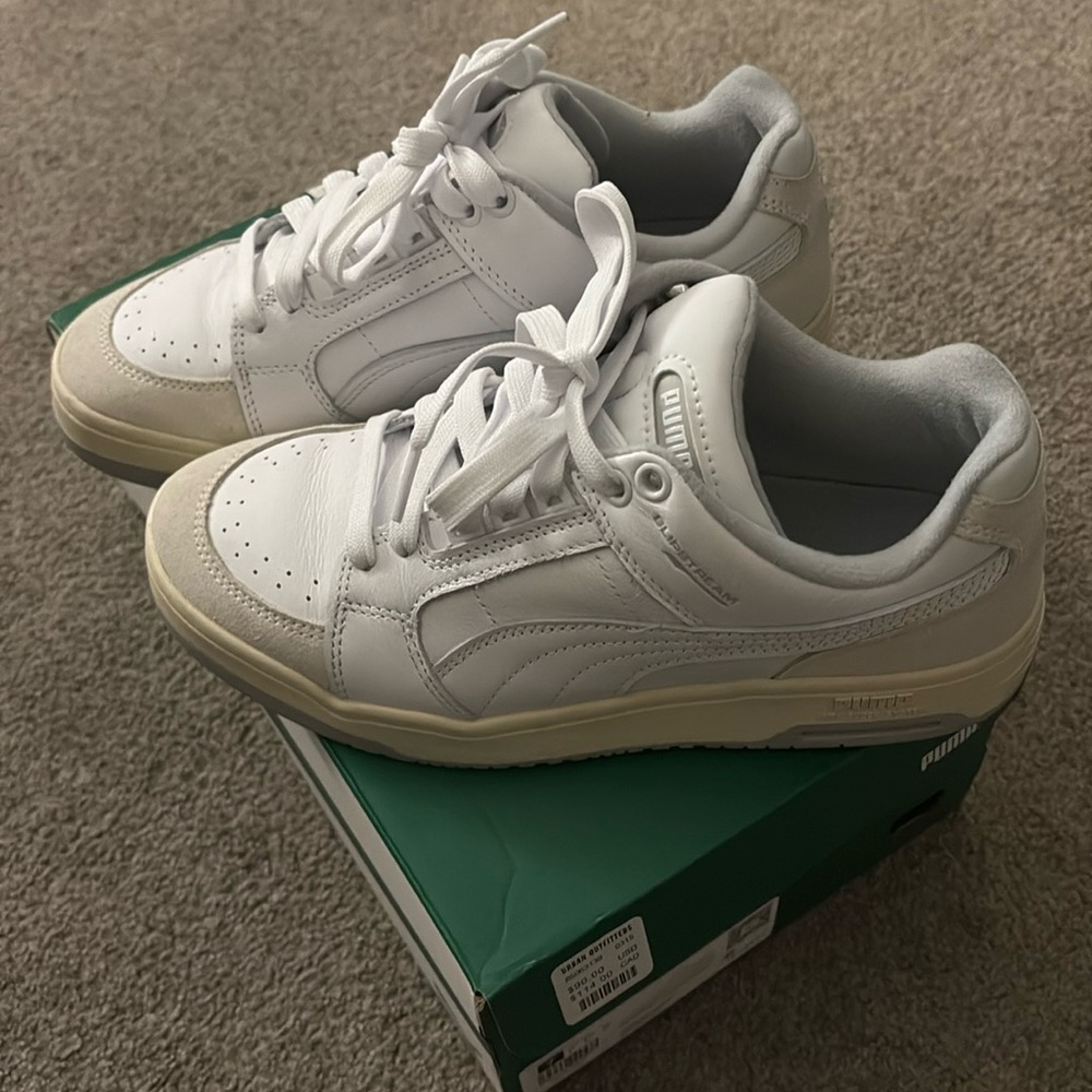 Puma Sneakers
